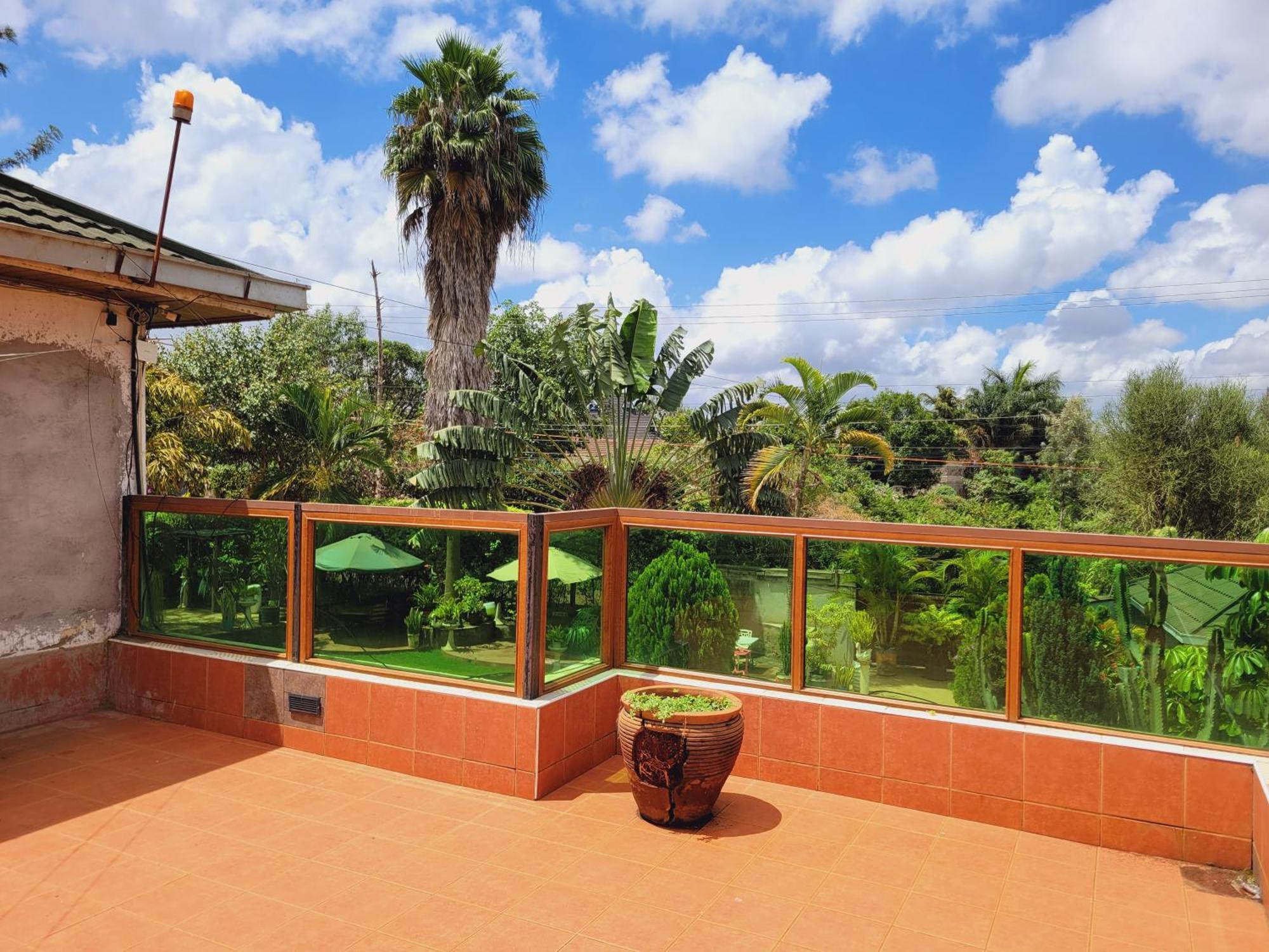 Готель Plant House Ruiru Екстер'єр фото